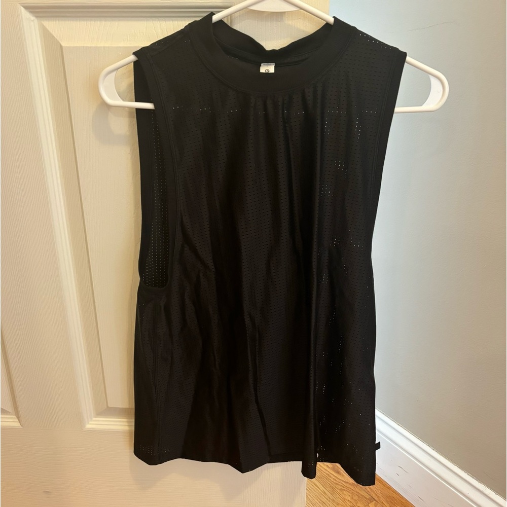 Lululemon All Yours Mesh Tank sz 2 black NWT